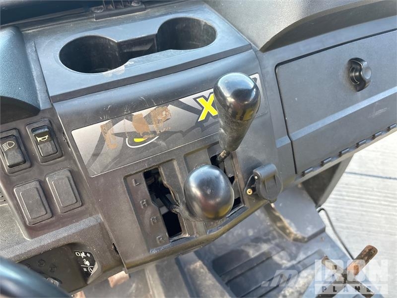 John Deere Gator XUV 550 4x4 Utility Vehicle Підсобні машини