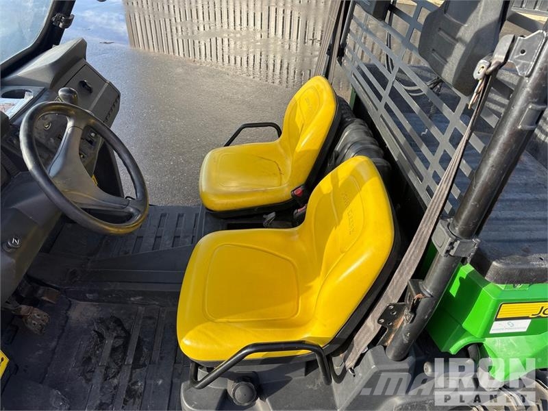 John Deere Gator XUV 550 4x4 Utility Vehicle Підсобні машини