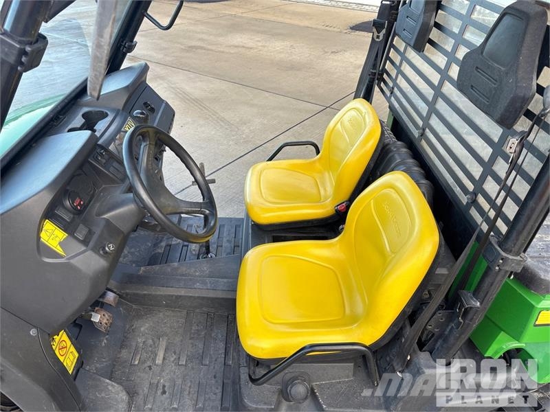 John Deere Gator XUV 550 4x4 Utility Vehicle Підсобні машини