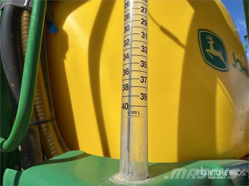 John Deere M740i 27 m S/A Pulverisateur Traine S/A Pull-Type Pulverizadores rebocados