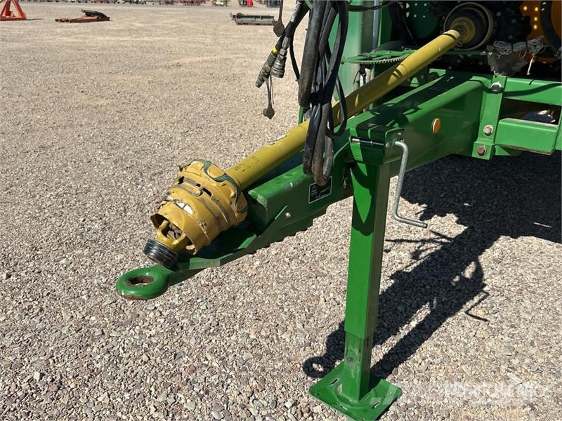 John Deere M740i 27 m S/A Pulverisateur Traine S/A Pull-Type Pulverizadores rebocados