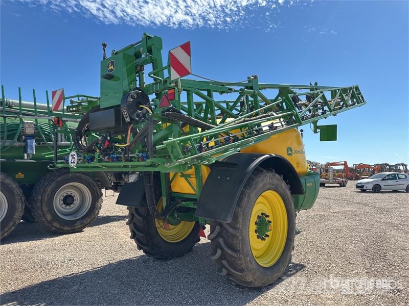 John Deere M740i S/A Pulverisateur Traine S/A Pull-Type Spray Vontatott trágyaszórók