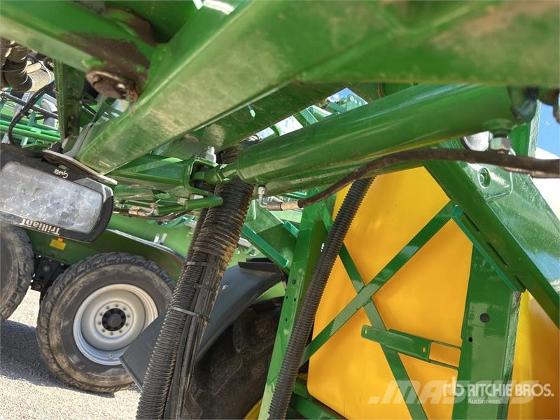 John Deere M740i S/A Pulverisateur Traine S/A Pull-Type Spray Vontatott trágyaszórók