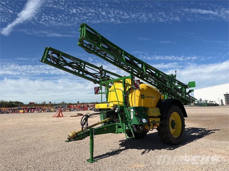 John Deere M740i S/A Pulverisateur Traine S/A Pull-Type Spray Vontatott trágyaszórók