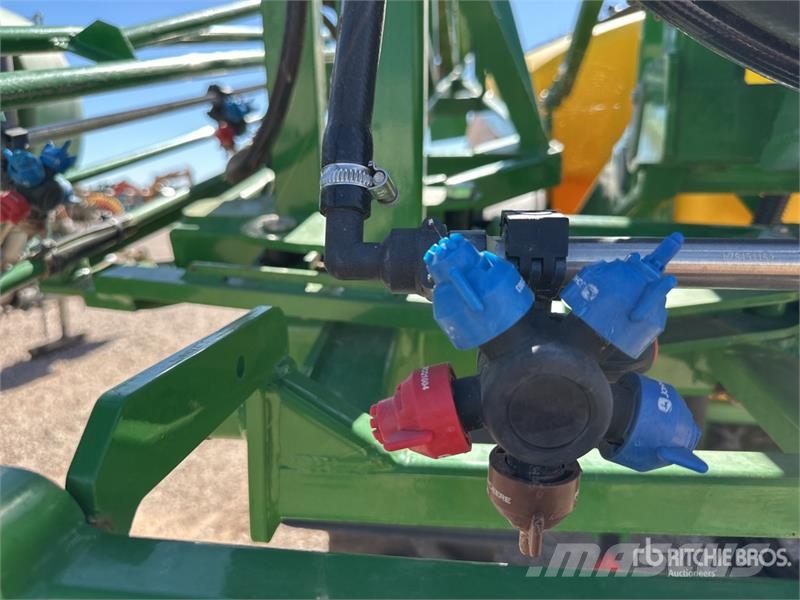 John Deere M740i S/A Pulverisateur Traine S/A Pull-Type Spray Vontatott trágyaszórók