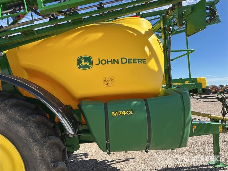 John Deere M740i S/A Pulverisateur Traine S/A Pull-Type Spray Vontatott trágyaszórók