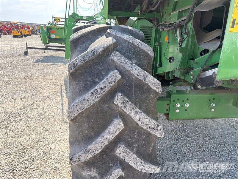 John Deere S670i Combine Harvester Leikkuupuimurit
