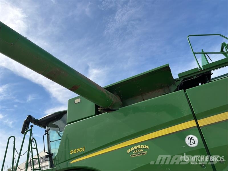 John Deere S670i Combine Harvester Leikkuupuimurit