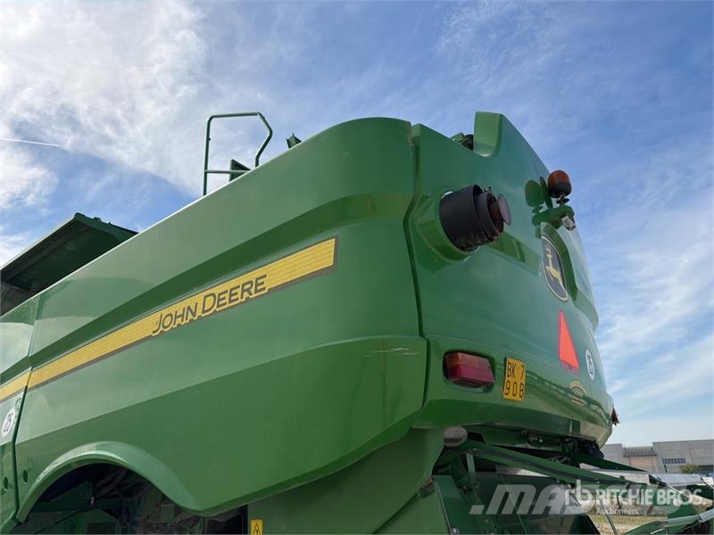 John Deere S670i Combine Harvester Leikkuupuimurit