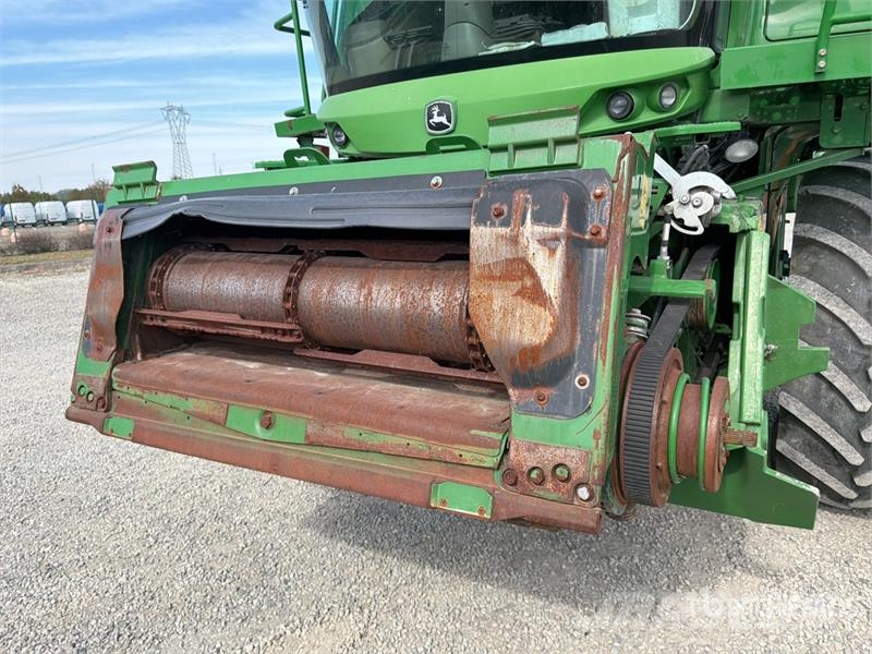 John Deere S670i Combine Harvester Leikkuupuimurit