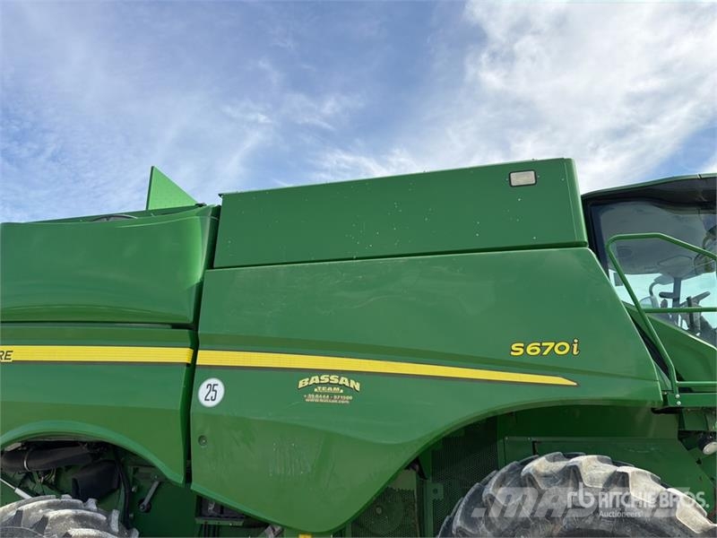 John Deere S670i Combine Harvester Leikkuupuimurit