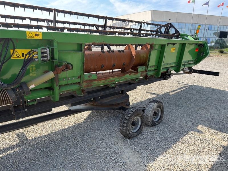 John Deere S670i Combine Harvester Leikkuupuimurit