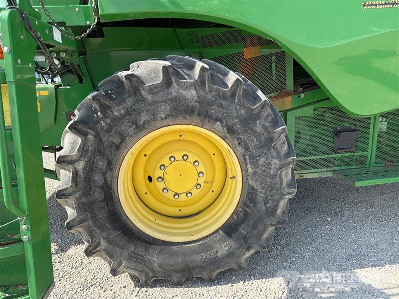 John Deere S670i Combine Harvester Leikkuupuimurit
