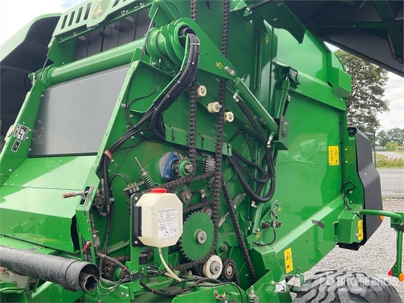 John Deere V461M Round Baler Round balers