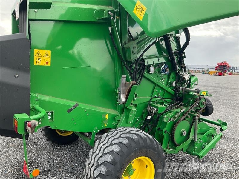 John Deere V461M Round Baler Round balers