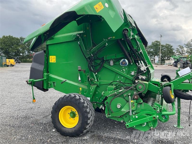 John Deere V461M Round Baler Round balers