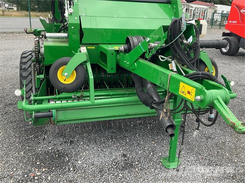 John Deere V461M Round Baler Round balers