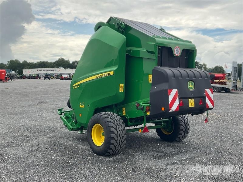 John Deere V461M Round Baler Round balers