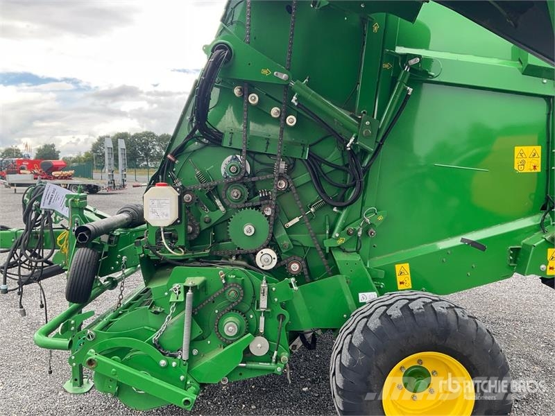 John Deere V461M Round Baler Round balers