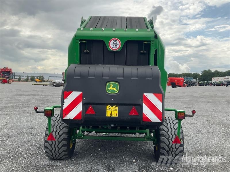 John Deere V461M Round Baler Round balers