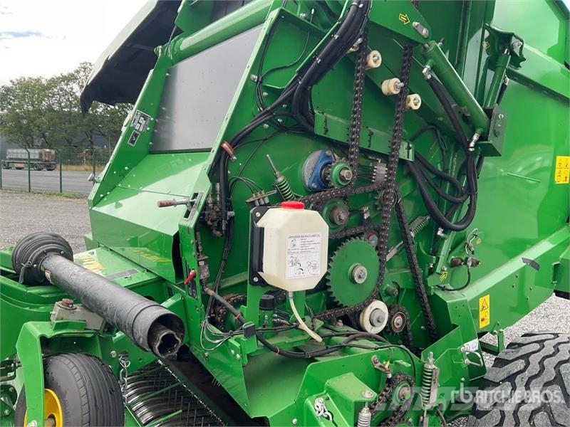 John Deere V461M Round Baler Round balers