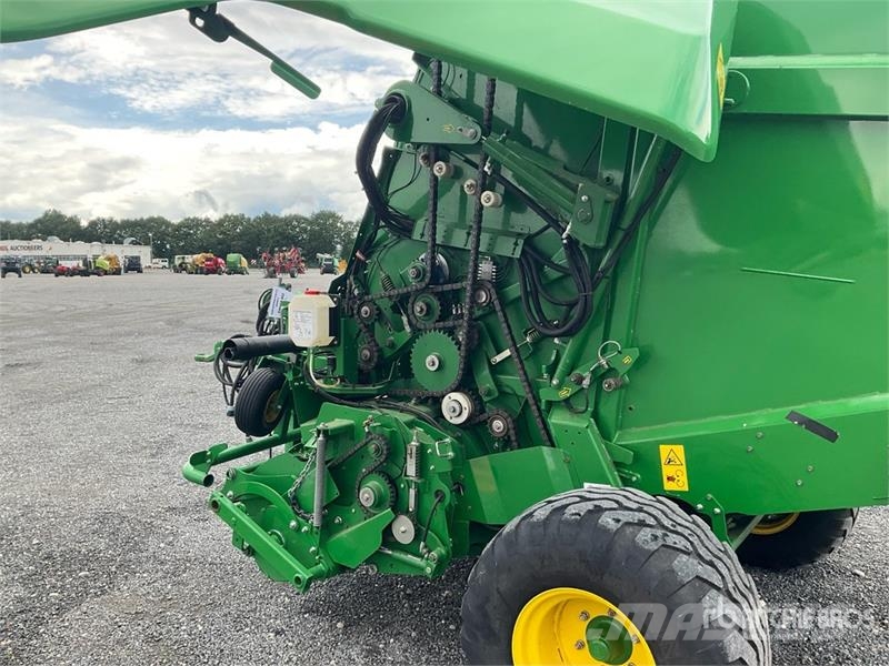 John Deere V461M Round Baler Round balers