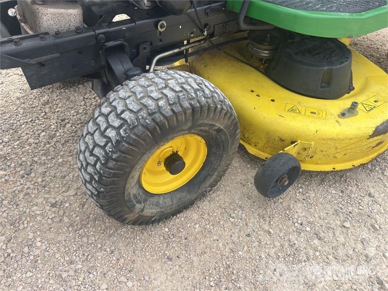John Deere x125 Tracteur Tondeuse Mower Tractor Kompaktní traktory