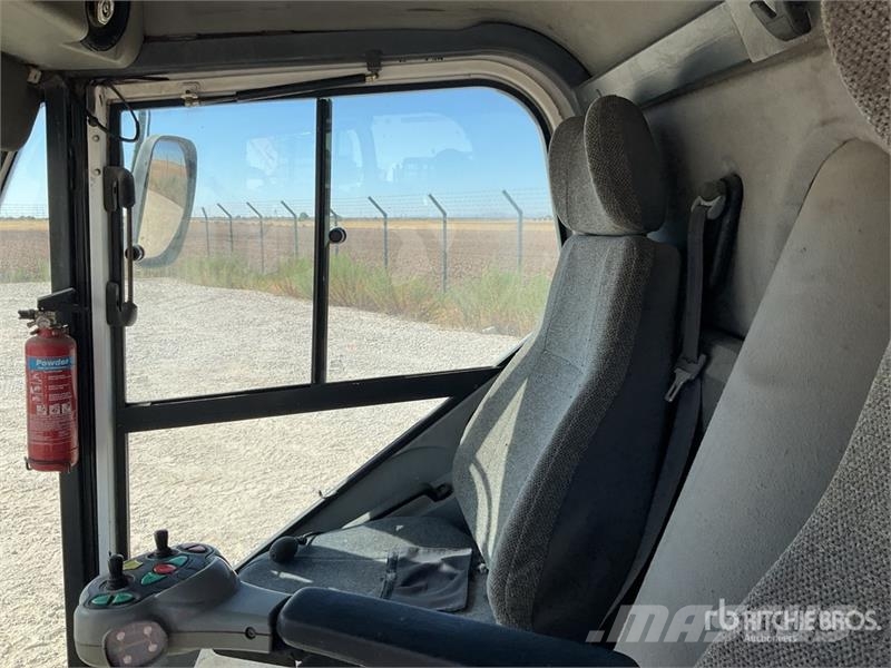 Johnston CNX400 Sweeper Truck Прибиральні машини