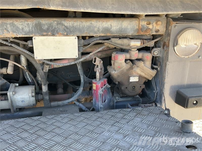 Johnston CNX400 Sweeper Truck Camion balayeur
