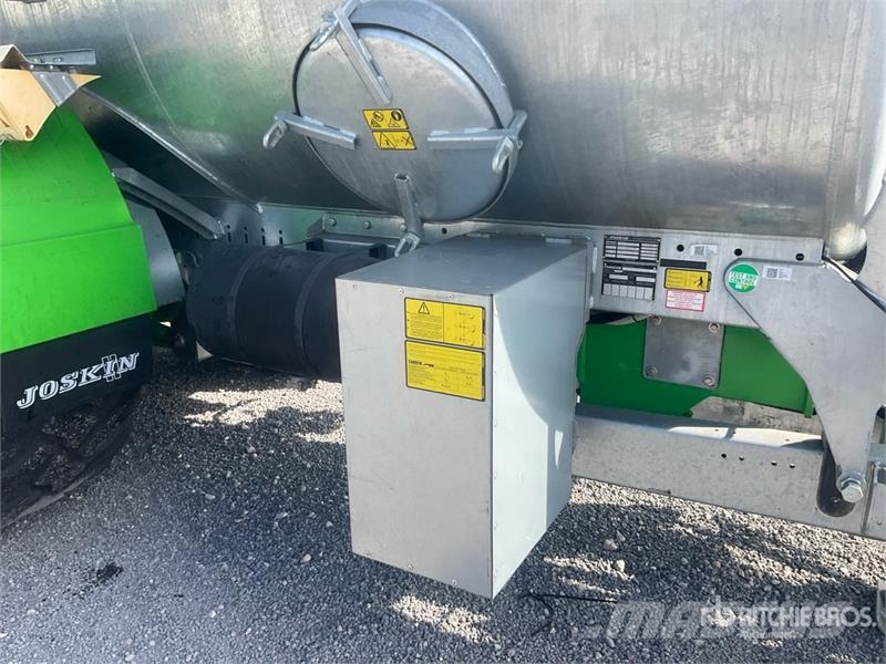 Joskin Volumetra 16500D T/A Liquid Manure Spreader (Unuse Epandeur de fumier
