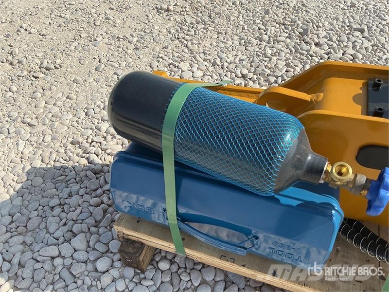 JPC 1.5Ton Demolition Breaker (Unused) Плуги