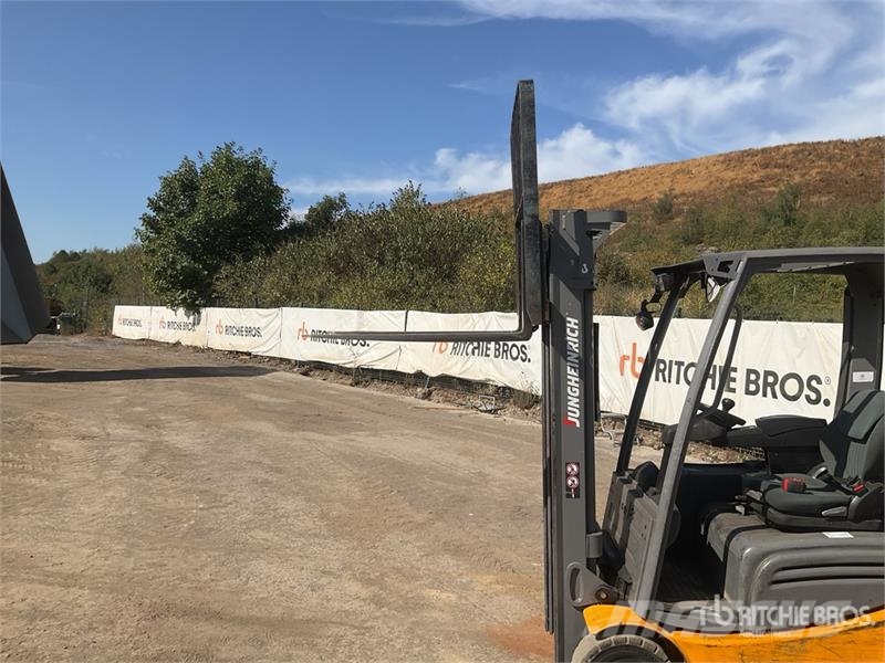 Jungheinrich EFG216K 1600 kg 3 Wheel Electric Forklift Carretillas de horquilla eléctrica