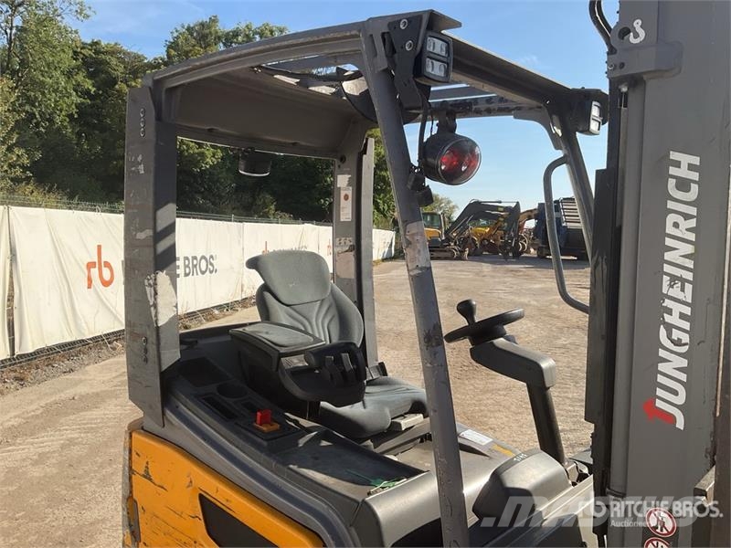 Jungheinrich EFG216K 1600 kg 3 Wheel Electric Forklift Carretillas de horquilla eléctrica