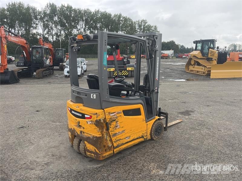 Jungheinrich EFG216K 330ZZ Forklift Autres Chariots élévateurs