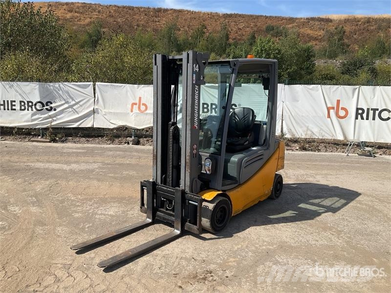 Jungheinrich EFG320 Electric forklifts