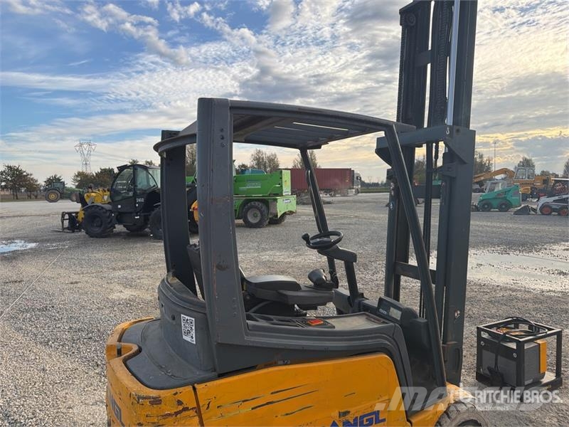 Jungheinrich EFG320 1850 kg Electric Forklift Carrelli elevatori elettrici