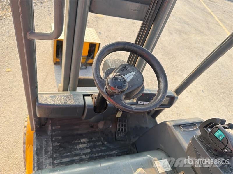 Jungheinrich EFG320 1900 kg Electric Forklift شاحنات ذات رافعات شوكية تعمل بالكهرباء