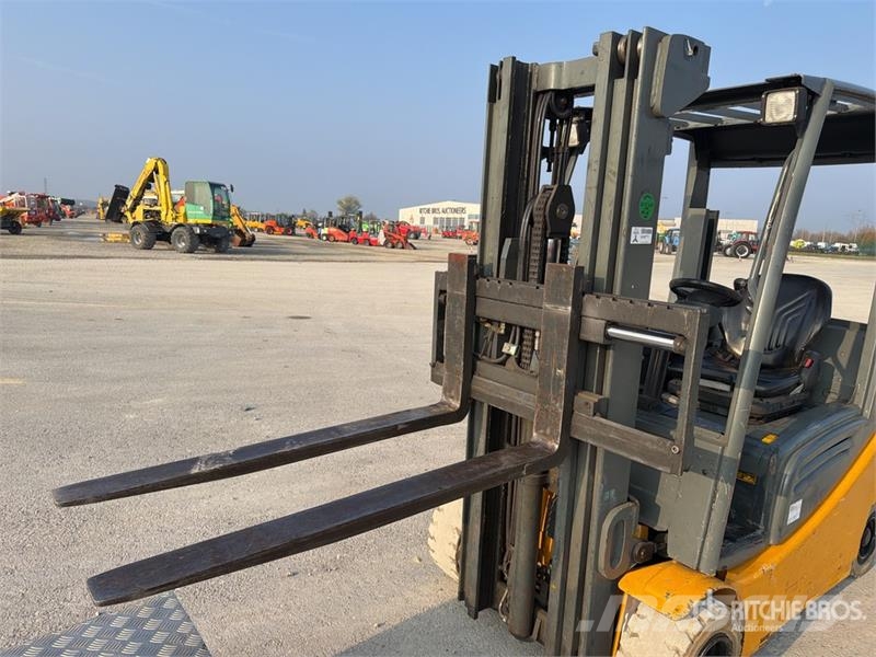 Jungheinrich EFG320 1900 kg Electric Forklift شاحنات ذات رافعات شوكية تعمل بالكهرباء