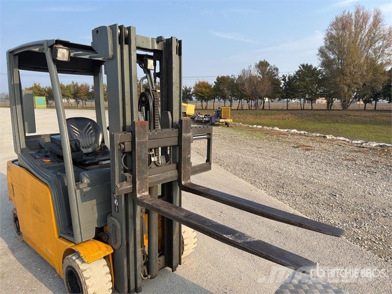 Jungheinrich EFG320 1900 kg Electric Forklift شاحنات ذات رافعات شوكية تعمل بالكهرباء