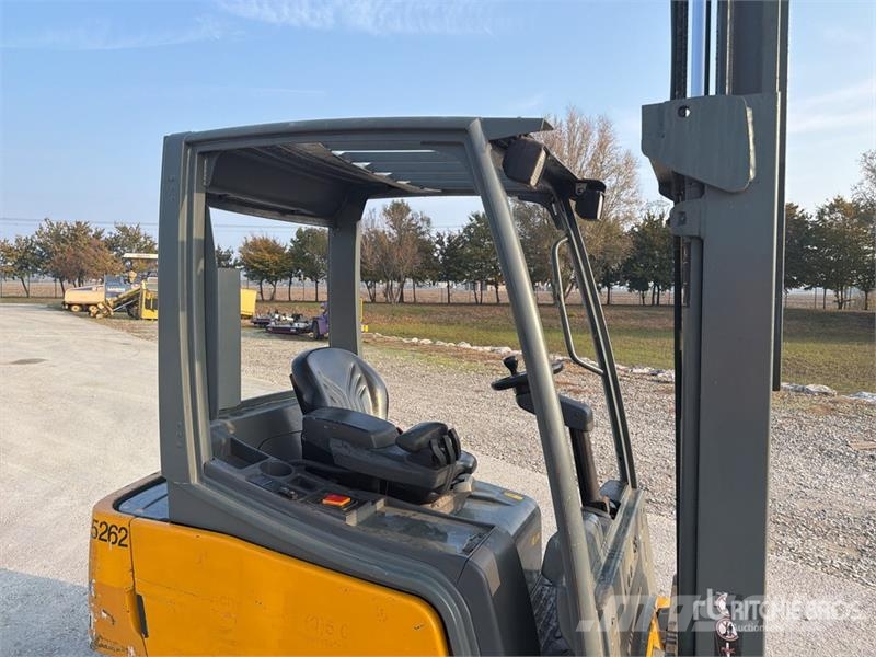 Jungheinrich EFG320 1900 kg Electric Forklift شاحنات ذات رافعات شوكية تعمل بالكهرباء