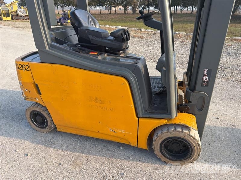 Jungheinrich EFG320 1900 kg Electric Forklift شاحنات ذات رافعات شوكية تعمل بالكهرباء