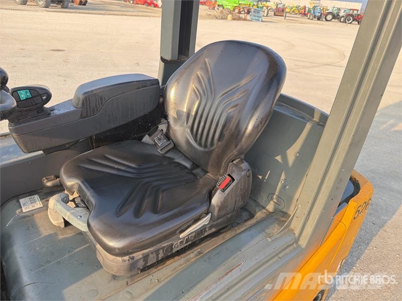 Jungheinrich EFG320 1900 kg Electric Forklift شاحنات ذات رافعات شوكية تعمل بالكهرباء