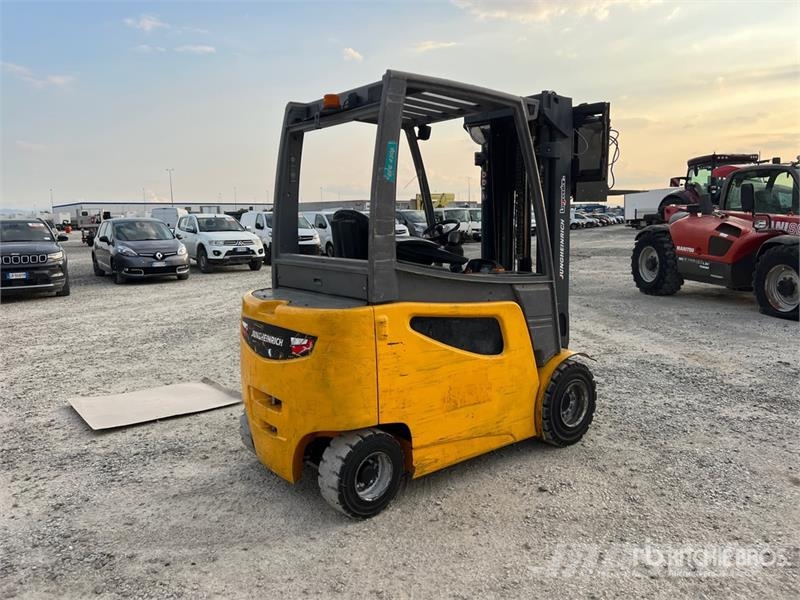 Jungheinrich EFG430K 3000 kg Electric Forklift Elmotviktstruckar