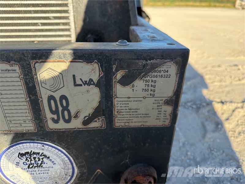 Kaeser M31PE Compresseur A Air Air Compressor (Inoperable Компресори