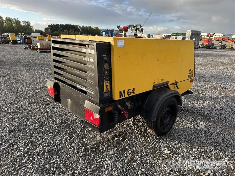 Kaeser M64 Mobile Air Compressor مكابس
