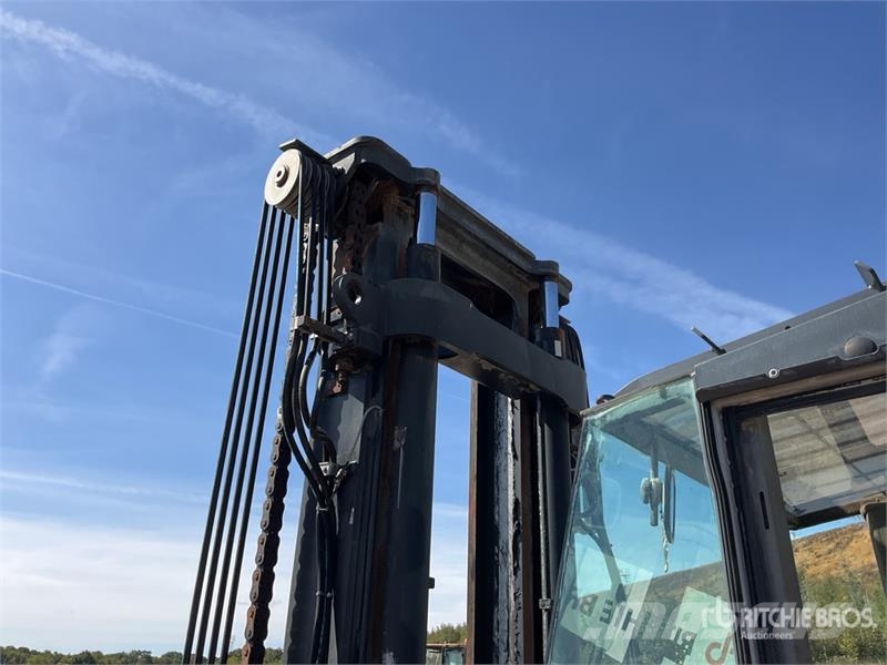 Kalmar DCE 120-6 12 ton Forklift Forklift trucks - others