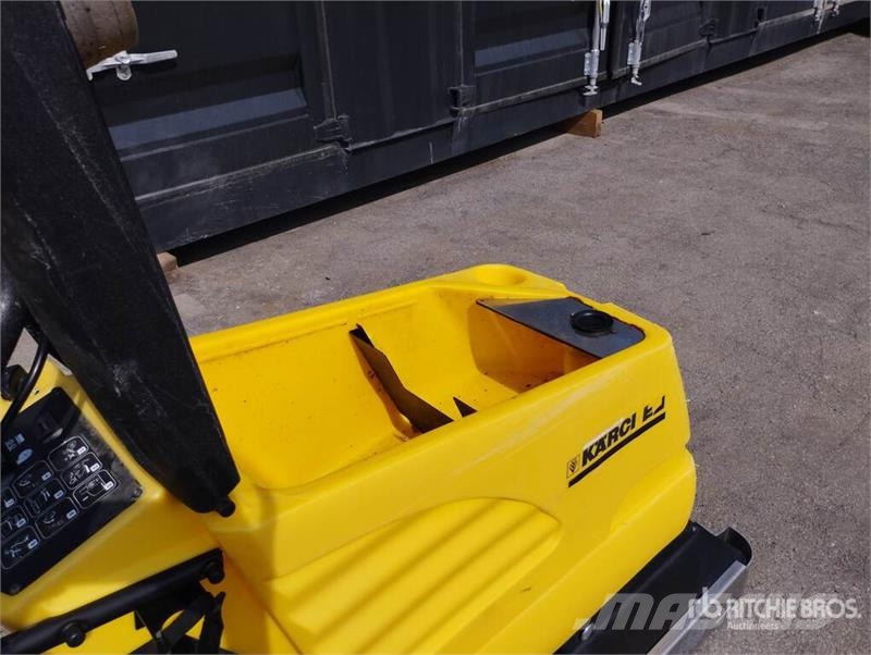 Kärcher BR 530 BAT Battery-Powered Walk Behind Floor Scrub مقطورات أخرى