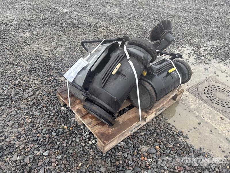 Kärcher KM70/20C Floor Sweeper Другое корнеплодоуборочное оборудование