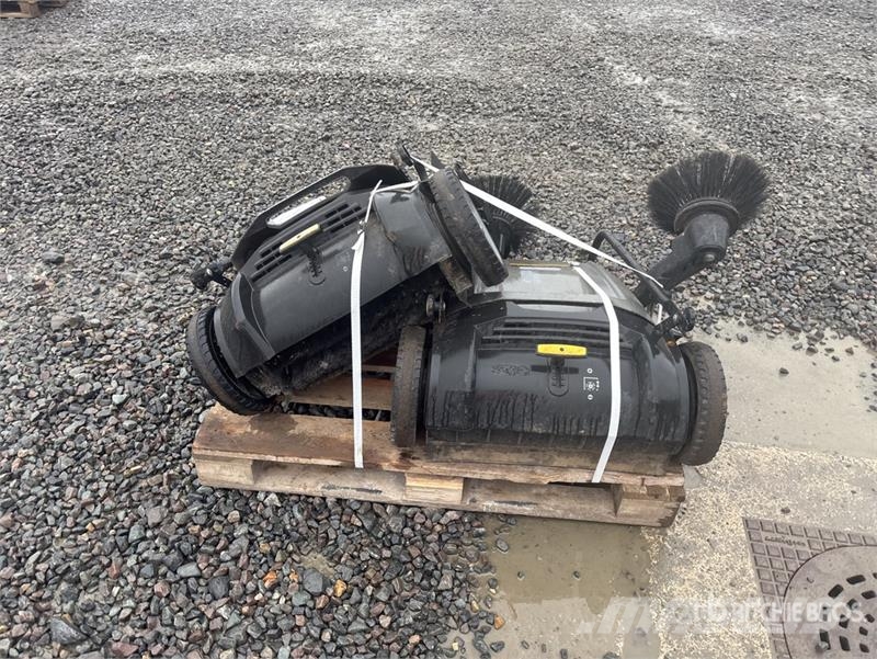 Kärcher KM70/20C Floor Sweeper Другое корнеплодоуборочное оборудование