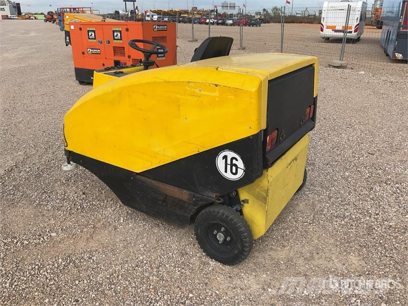 Kärcher KMR1550D Floor Sweeper Sonstige Erntemaschinen